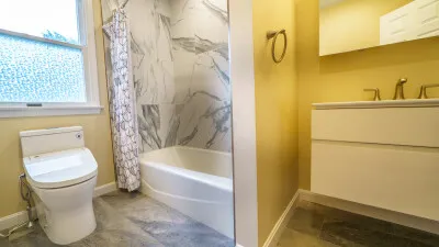 300 Adams St, Nonantum