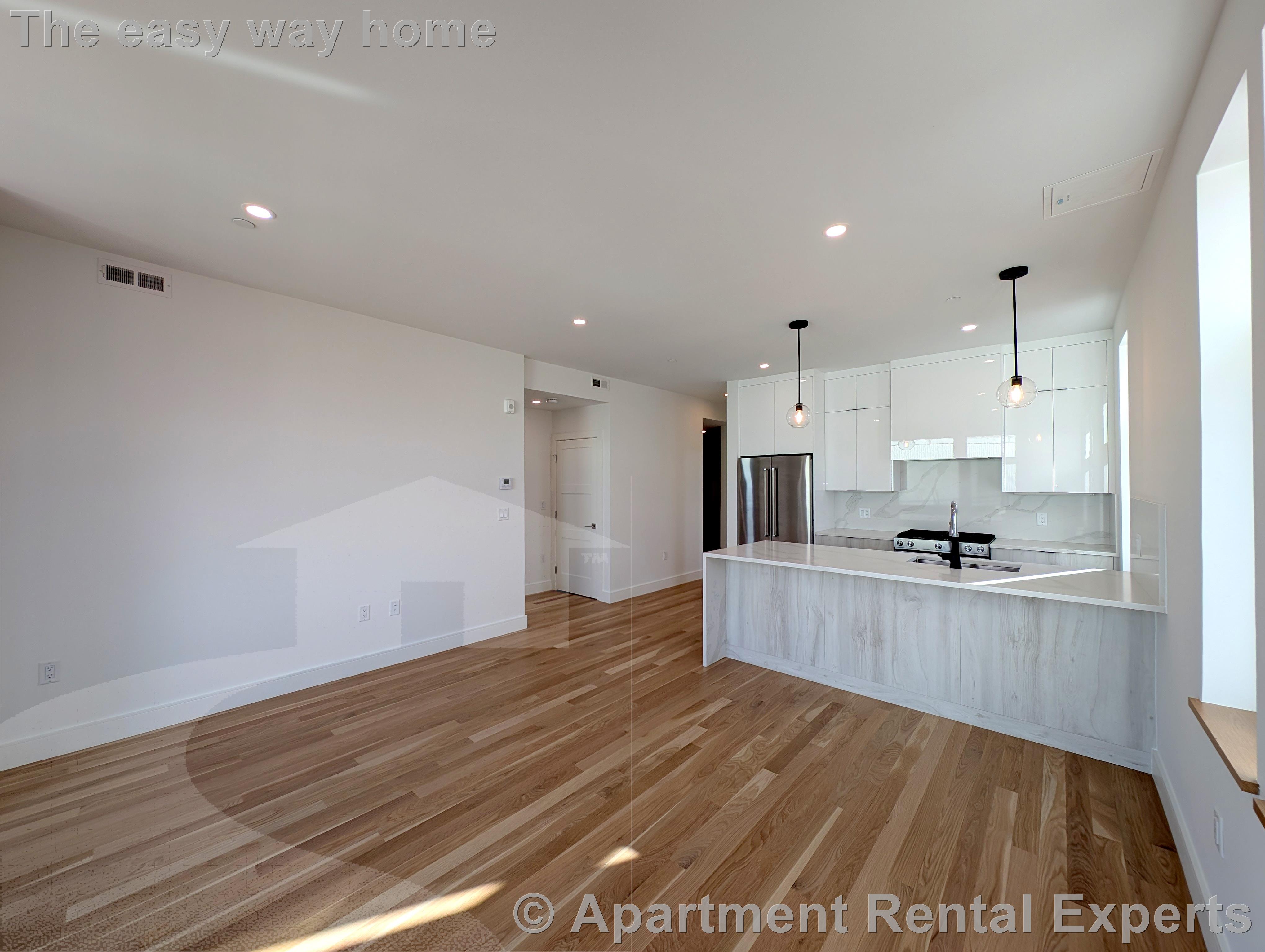 28 South St, Inman Square