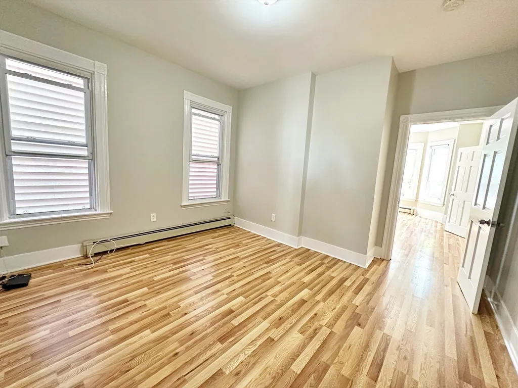 466 Sumner St, East Boston