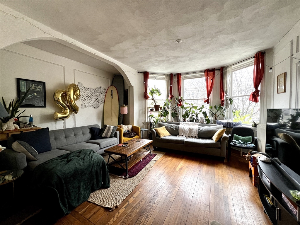 144 Coolidge St, Coolidge Corner