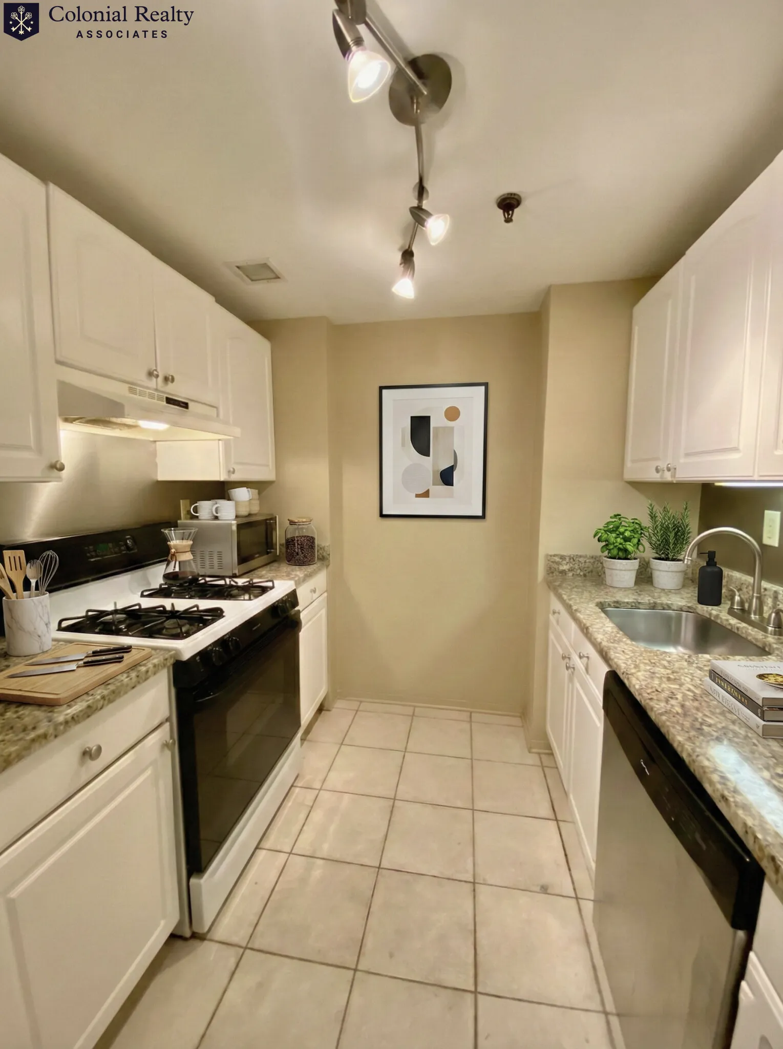 15 North Beacon St, Allston