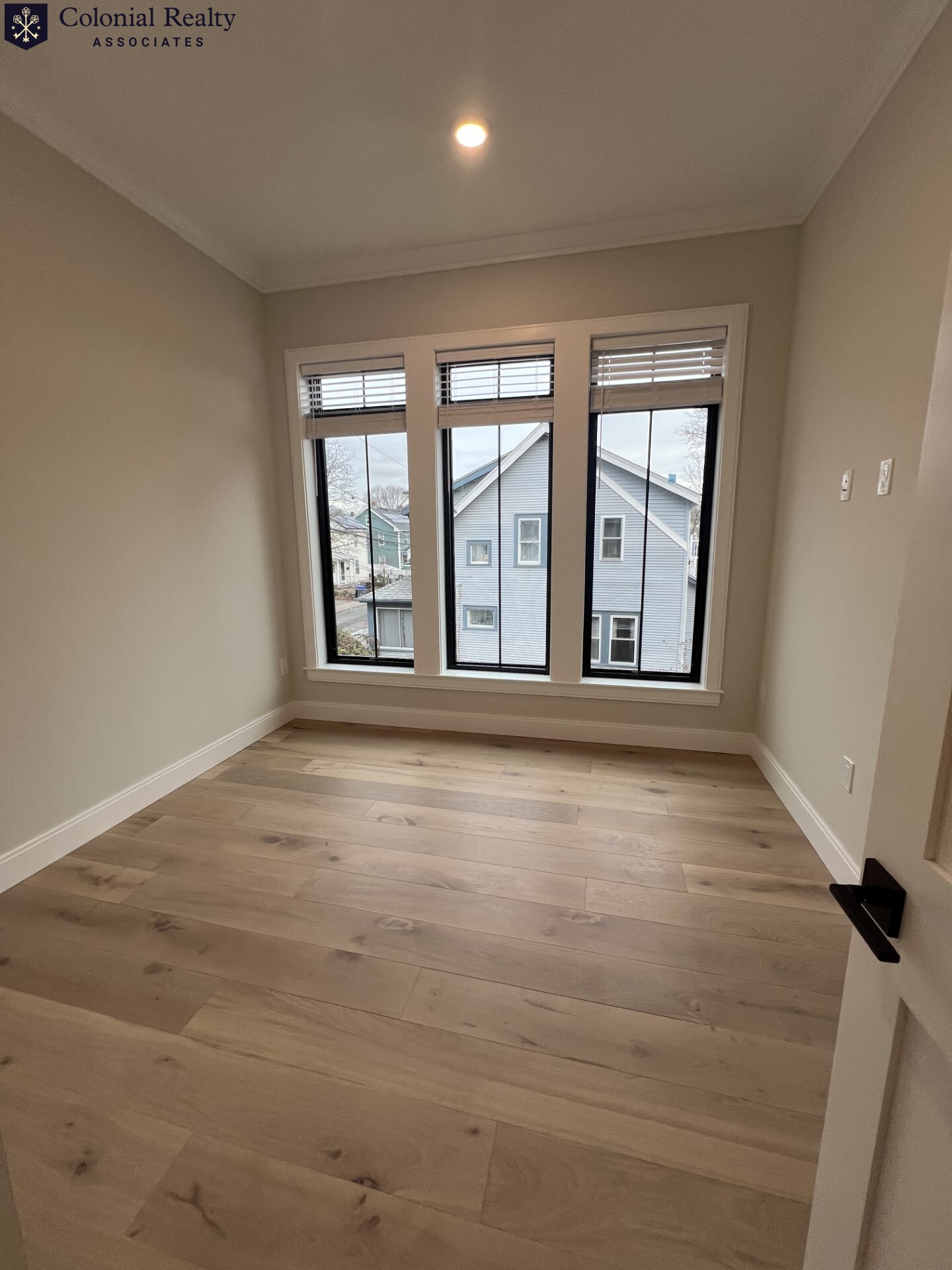 165 Everett St, Allston