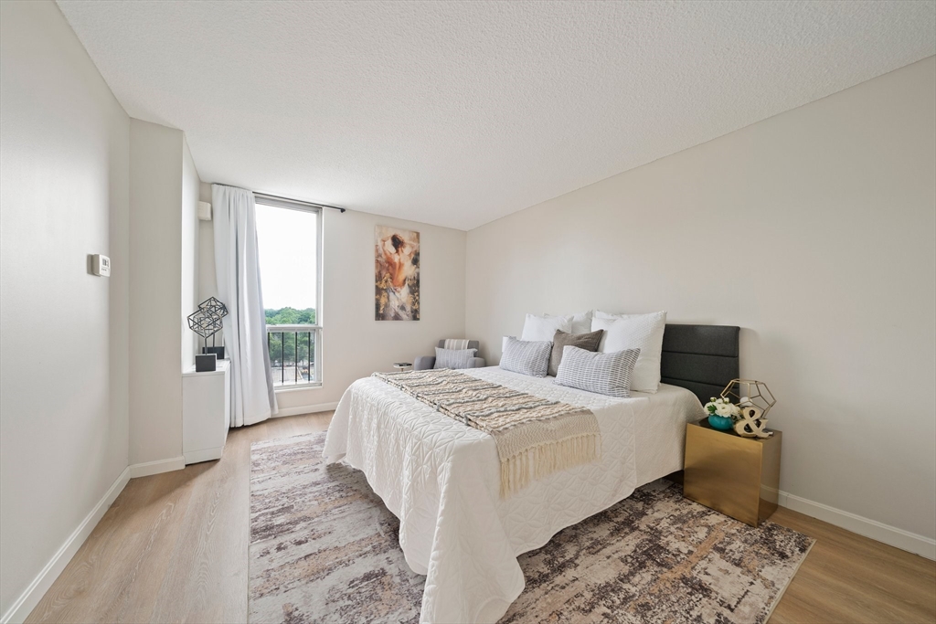 44 Washington St, Brookline Village