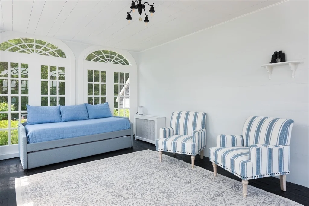 16 Jefferson Shores Rd, Cohasset Narrows