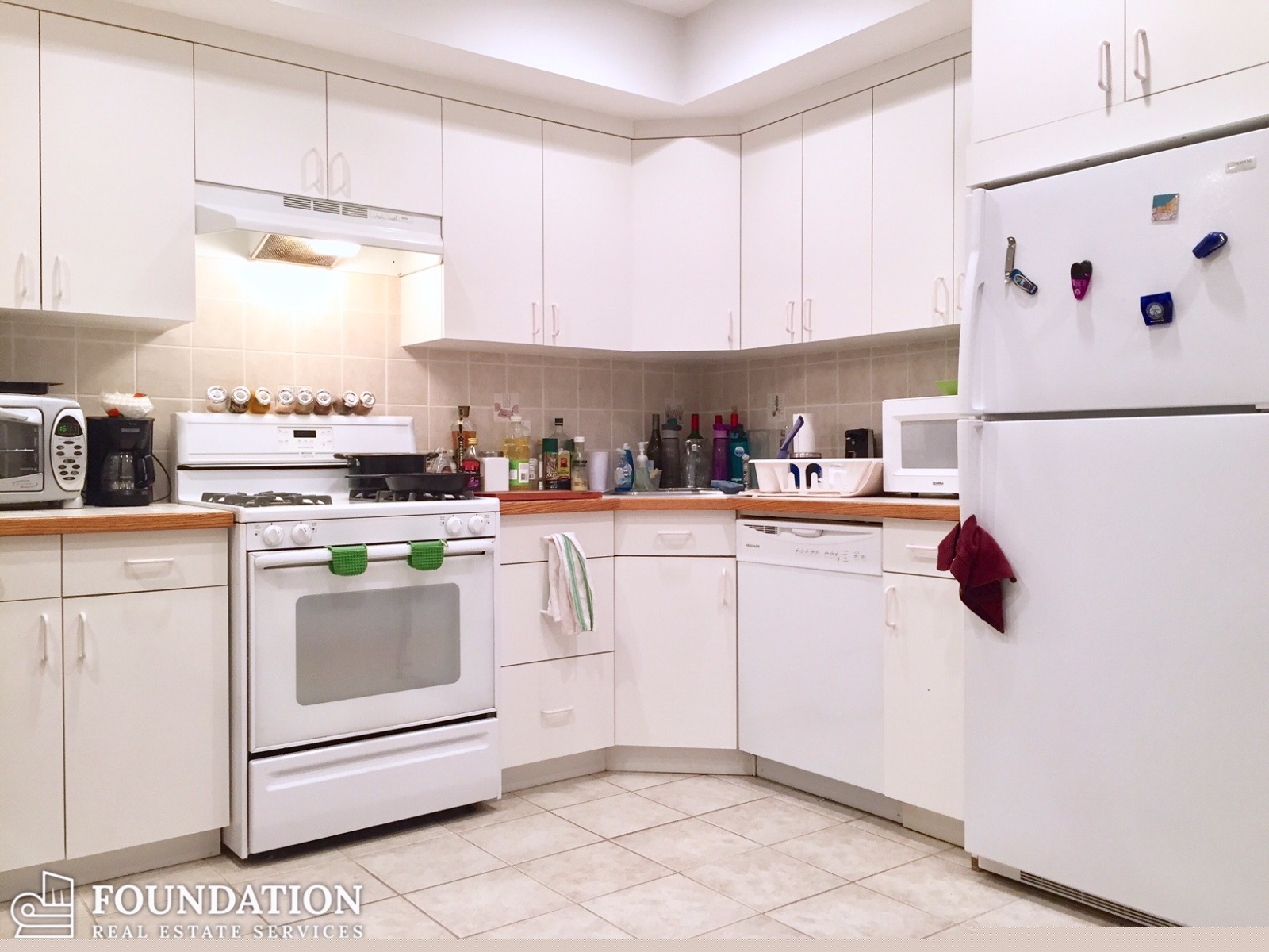 1 bed, 1 bath apartment for rent at 74 Monmouth St Unit A, Longwood — photo 9 of 16