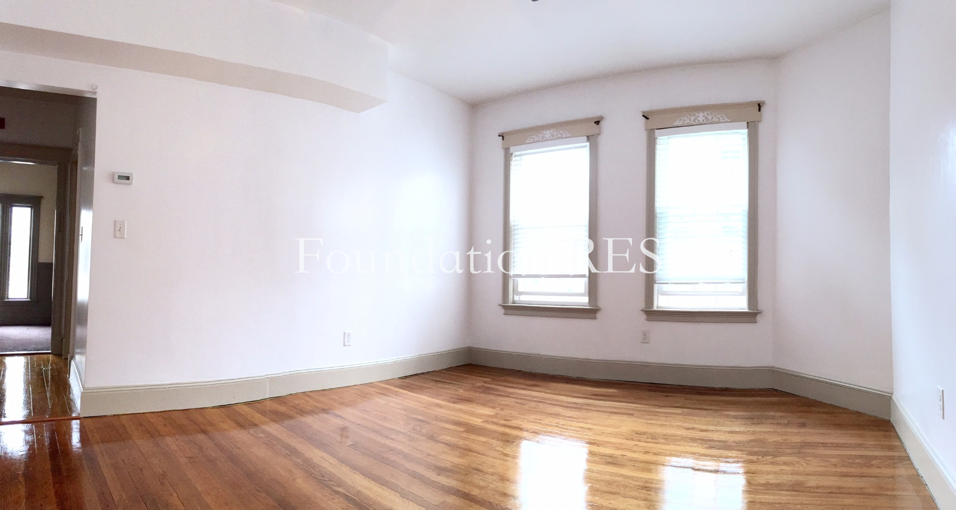 3 bed, 1 bath apartment for rent at 134 Sutherland Rd Unit 1, Brighton — photo 6 of 11