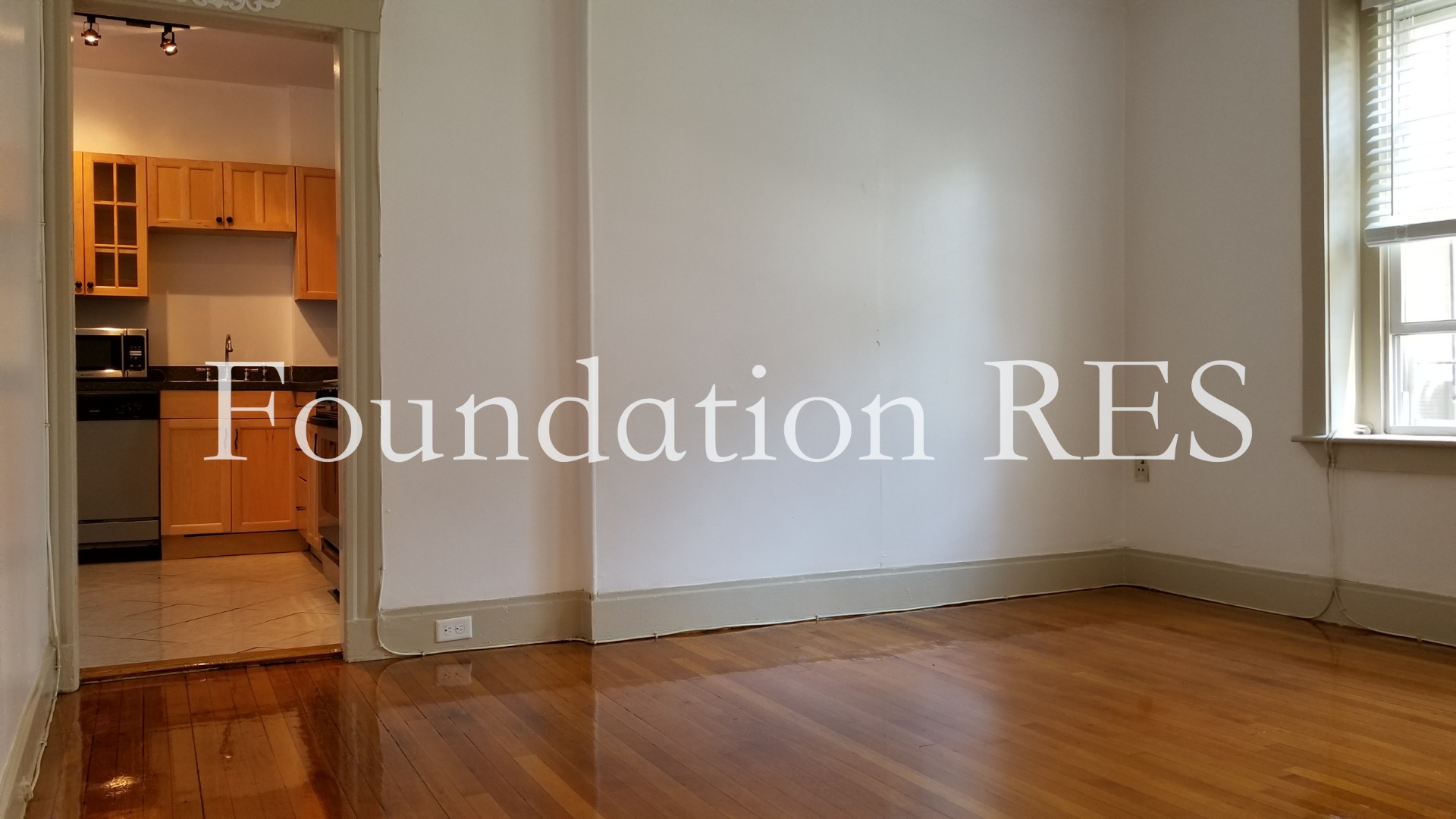 3 bed, 1 bath apartment for rent at 138 Sutherland Rd Unit 3, Brighton — photo 3 of 11