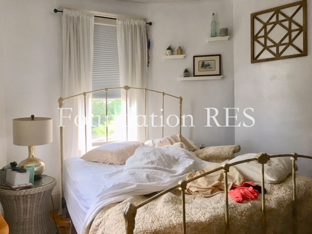 3 bed, 1.5 bath apartment for rent at 1695 Commonwealth Ave Unit 1, Brighton — photo 13 of 16