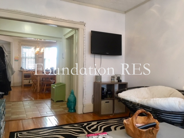 3 bed, 1.5 bath apartment for rent at 1695 Commonwealth Ave Unit 1, Brighton — photo 12 of 16