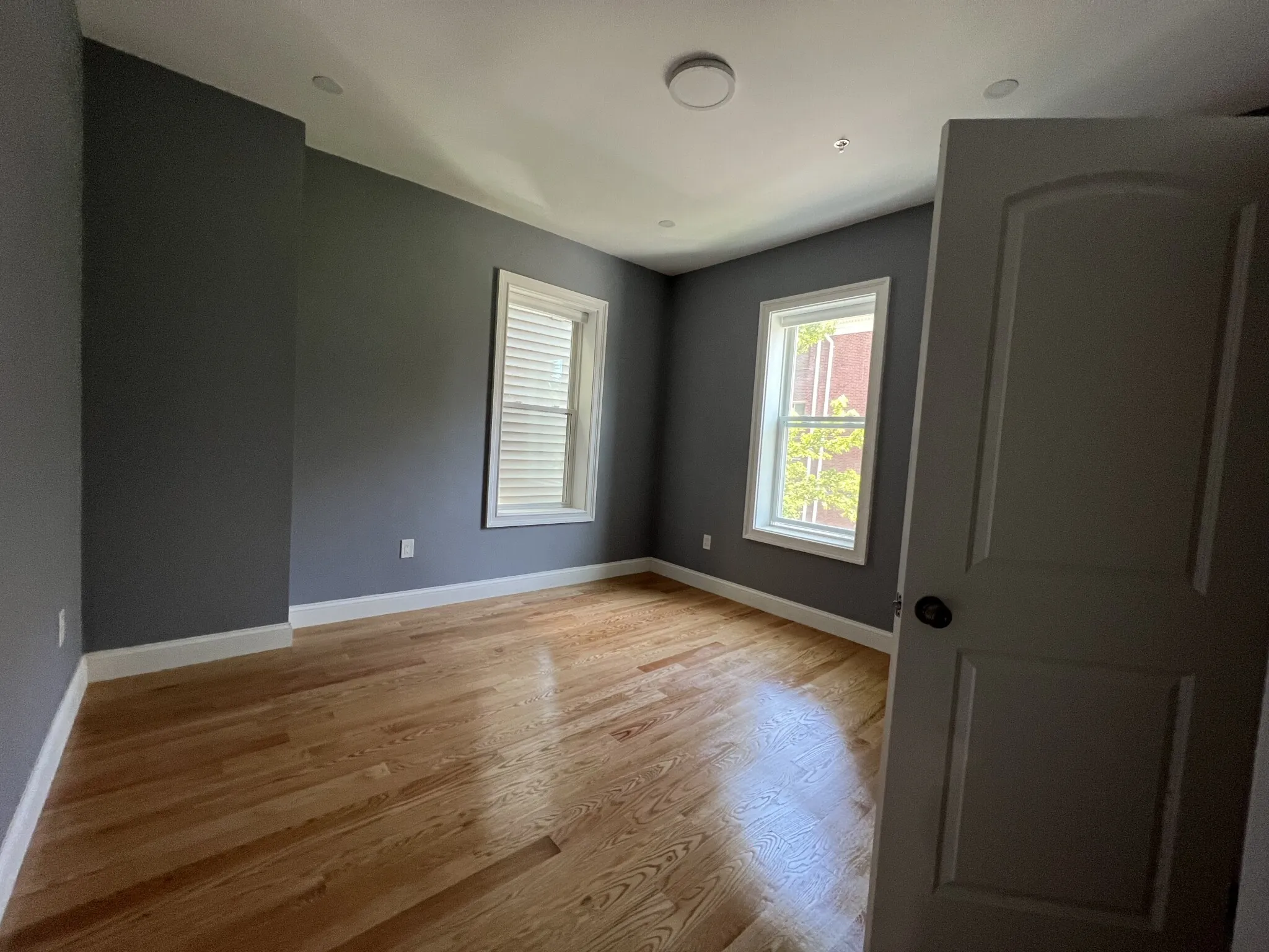339 Cambridge St, East Cambridge