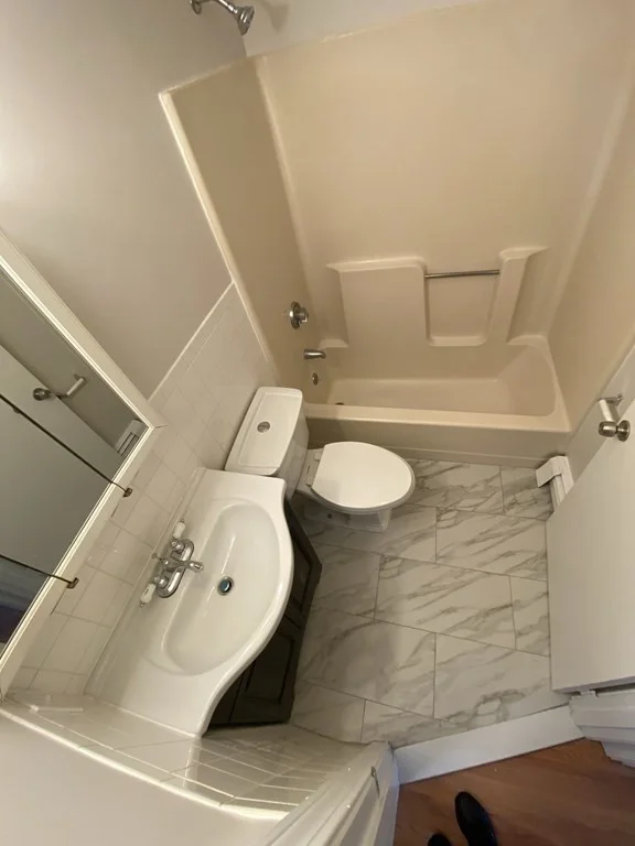 92 Hammond St, South End