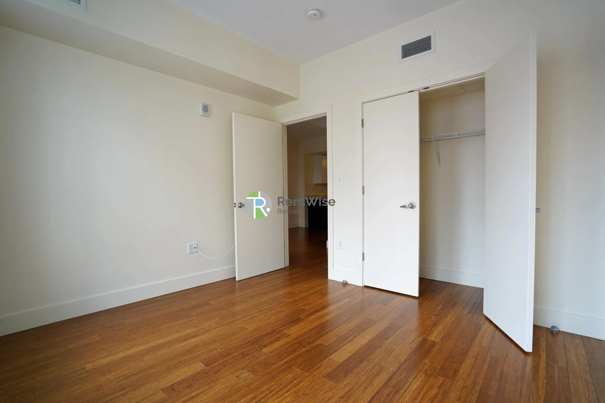 8 Winter St, Downtown