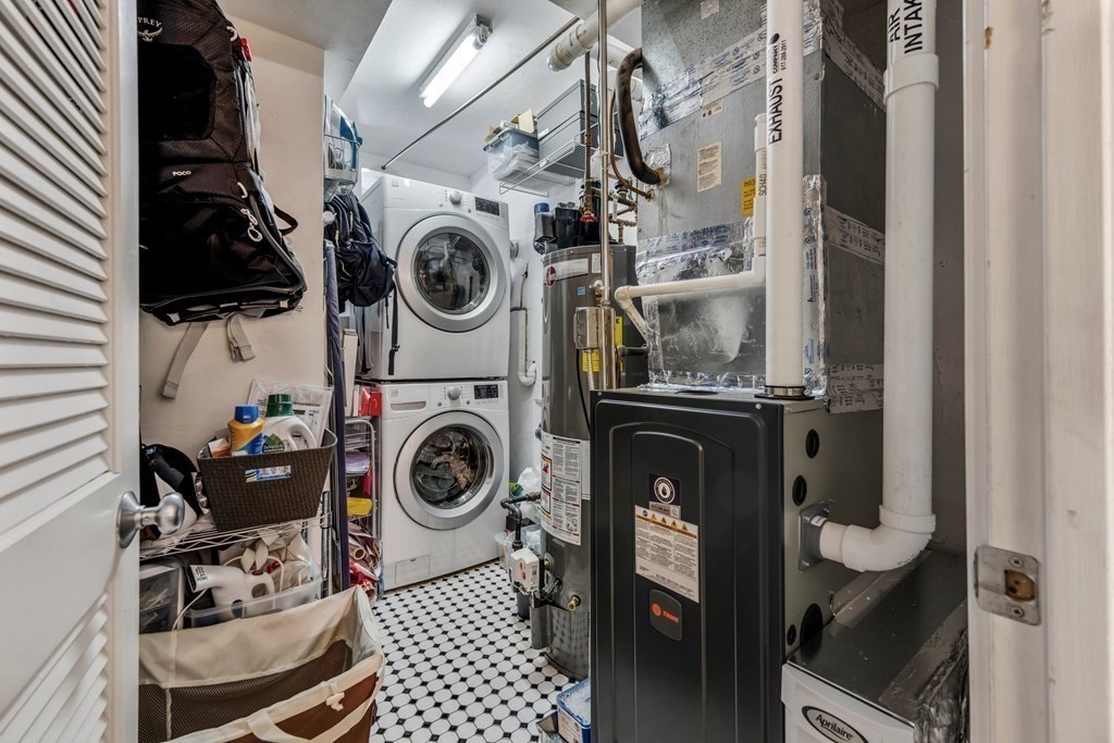 673 East 2nd St, South Boston