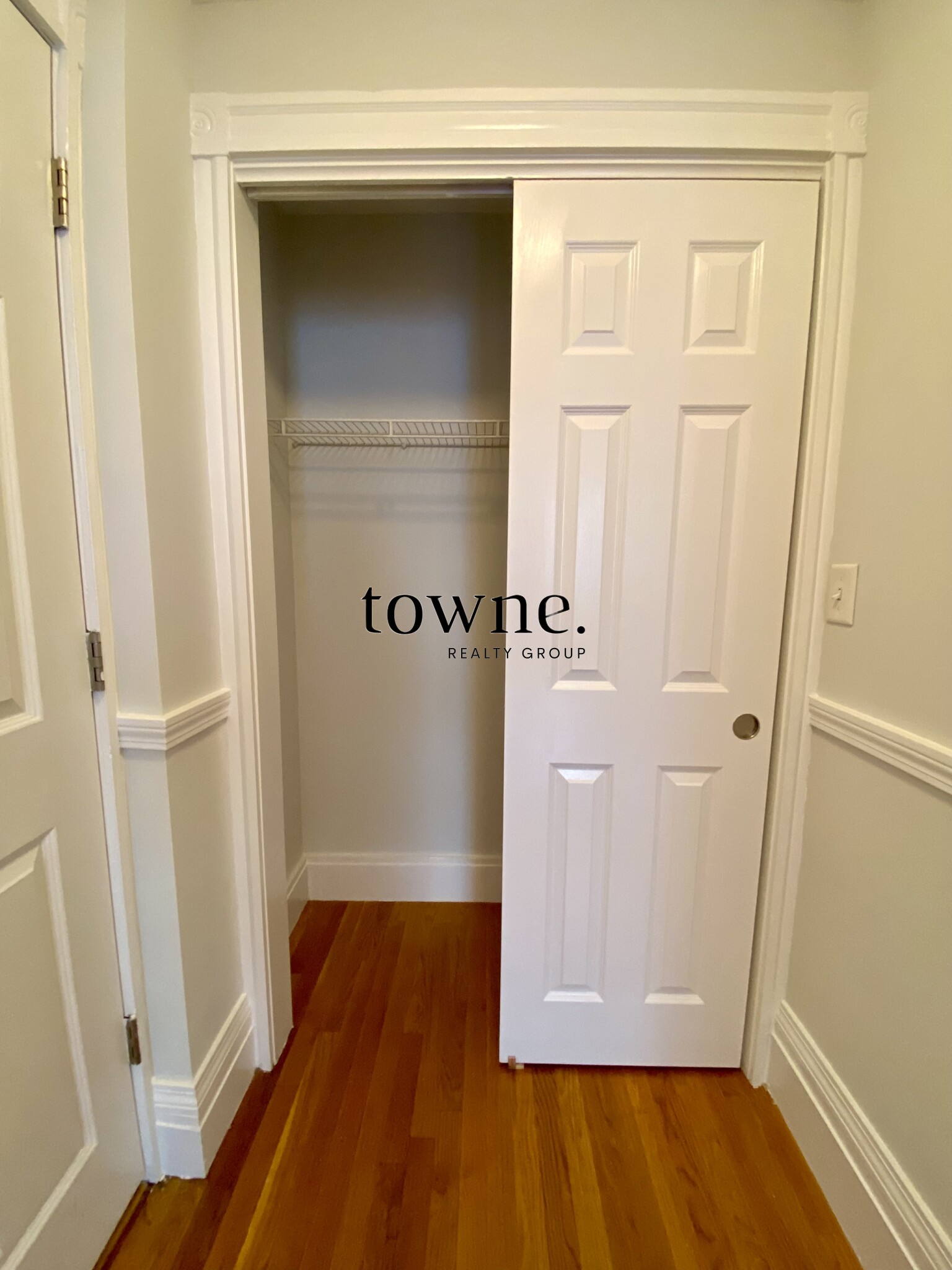 254 Newbury St, Back Bay