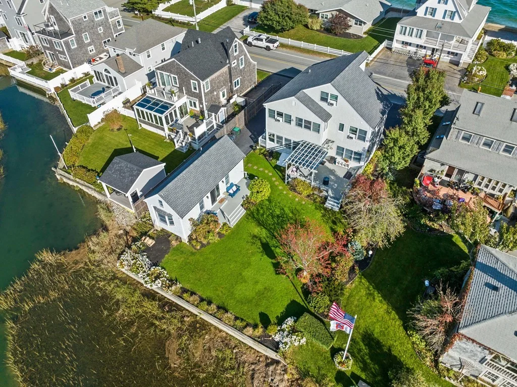 99 Bay Avenue (Weekly Summer Rent, Green Harbor