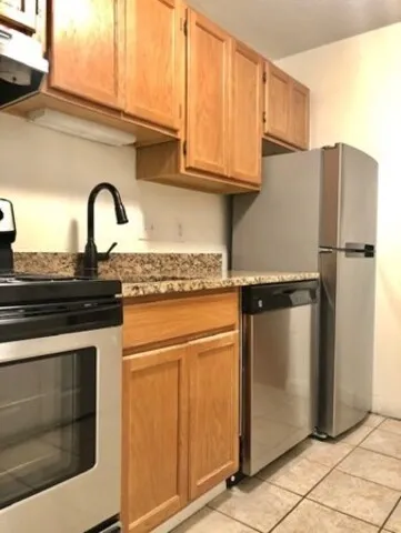 10 Albemarle Ct, Back Bay