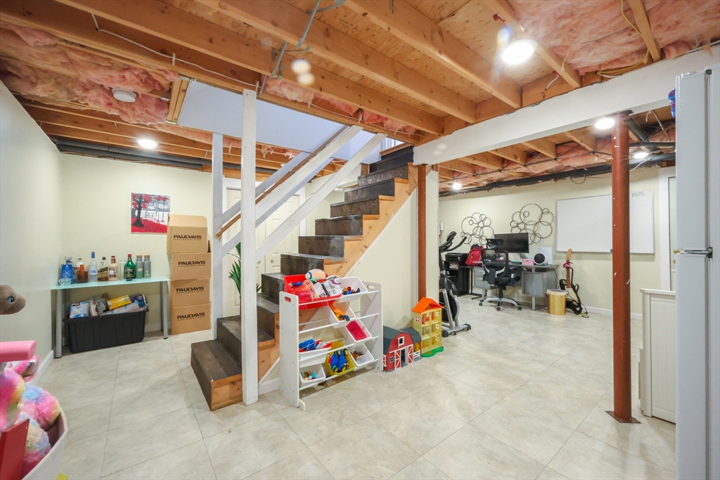 52 Galway Dr, North Attleboro