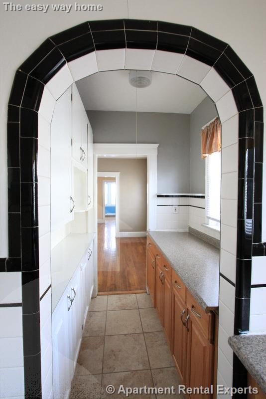 23-25 Bonner Ave, Tufts