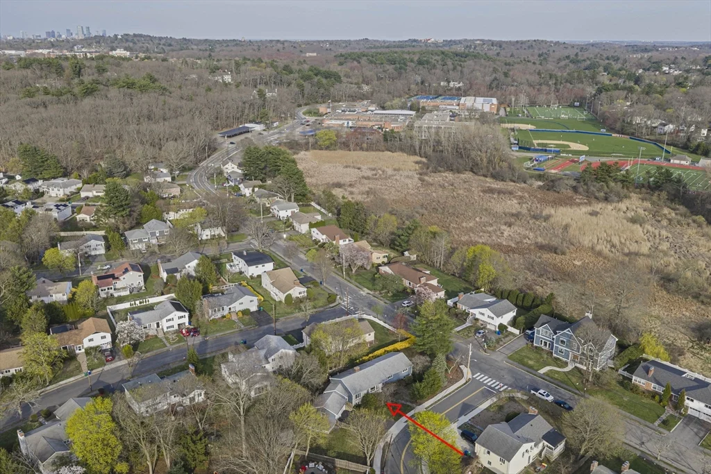 66 Roosevelt Rd, Newton