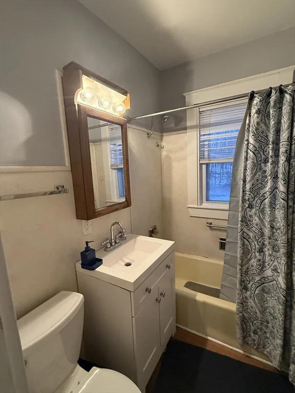 315 Canton St, Fitchburg