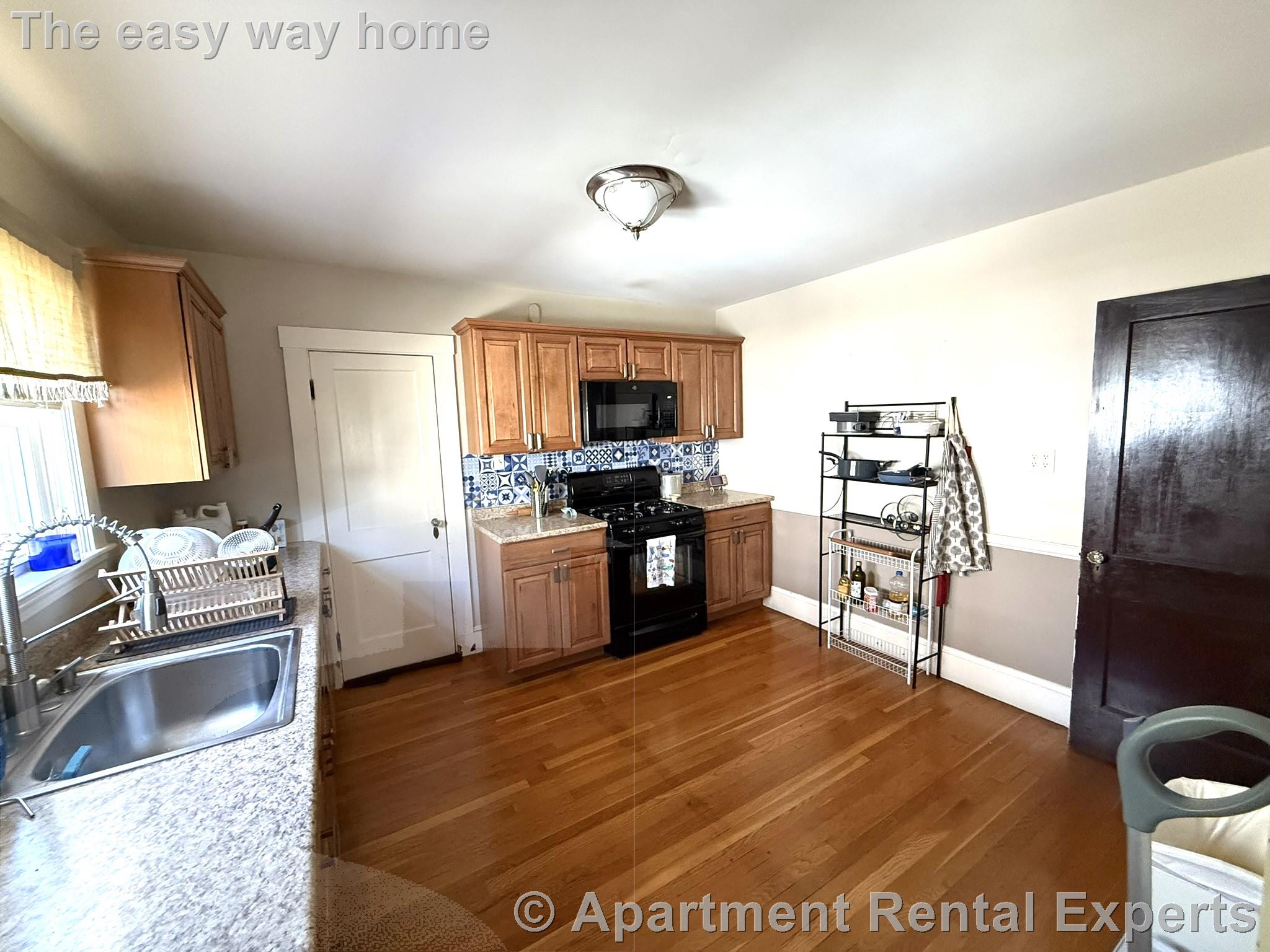 53 Forest St, Medford Square