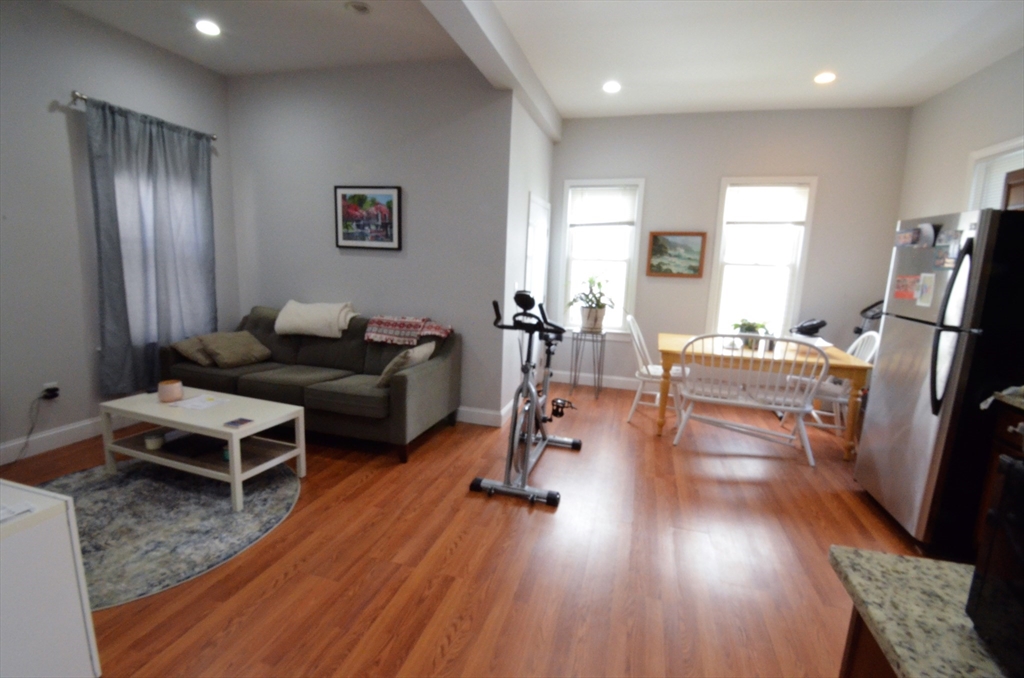 194 Marion St, East Boston