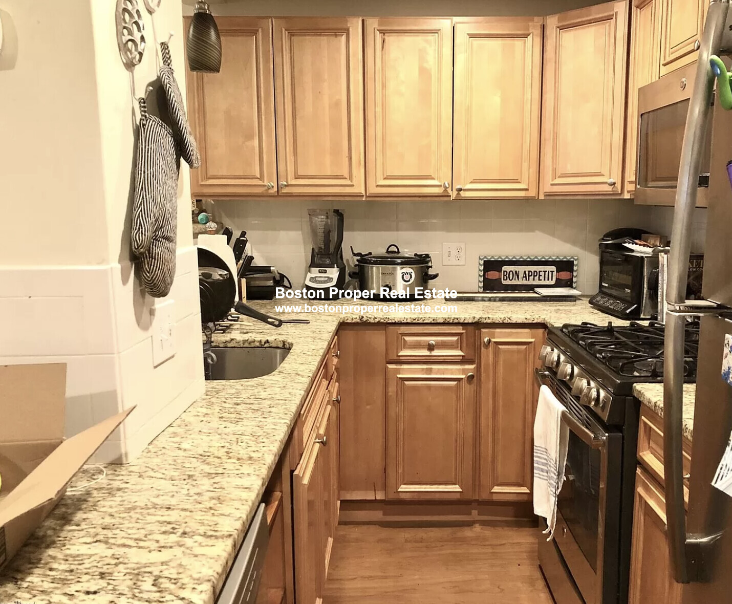 403 Commonwealth Ave, Back Bay