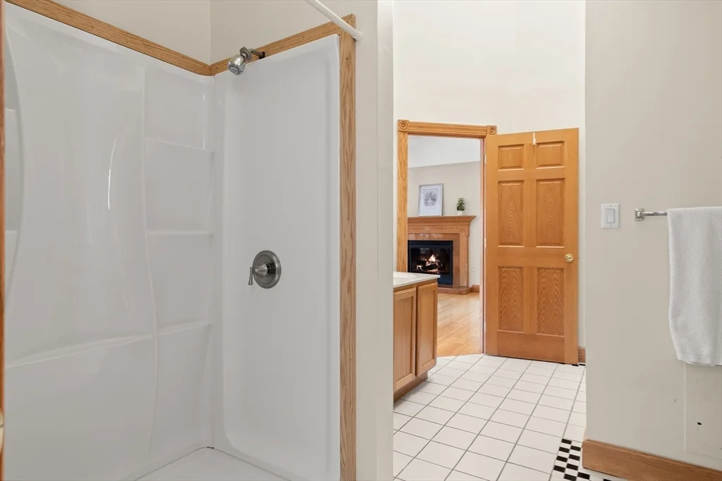 25 Pleasant St, Nahant