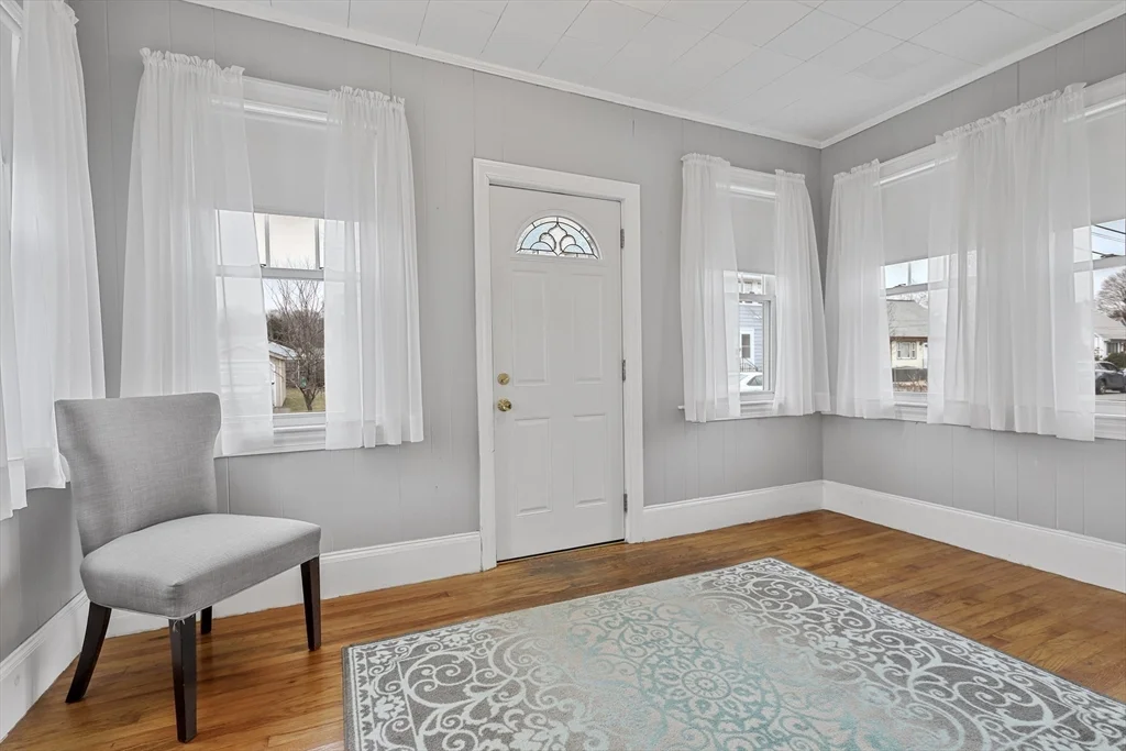 32 Beloit Rd, The Manor