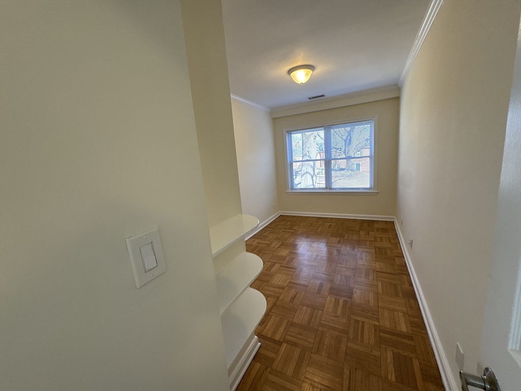 531 Vfw Pkwa, Chestnut Hill