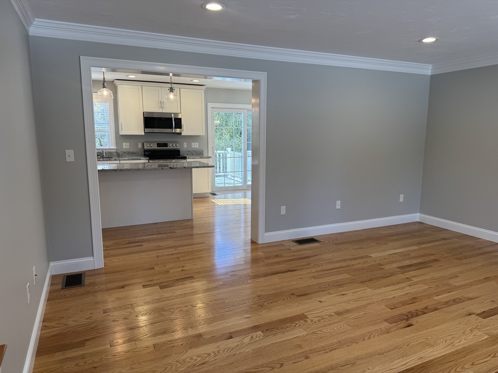 290 Thompson St, Middleboro