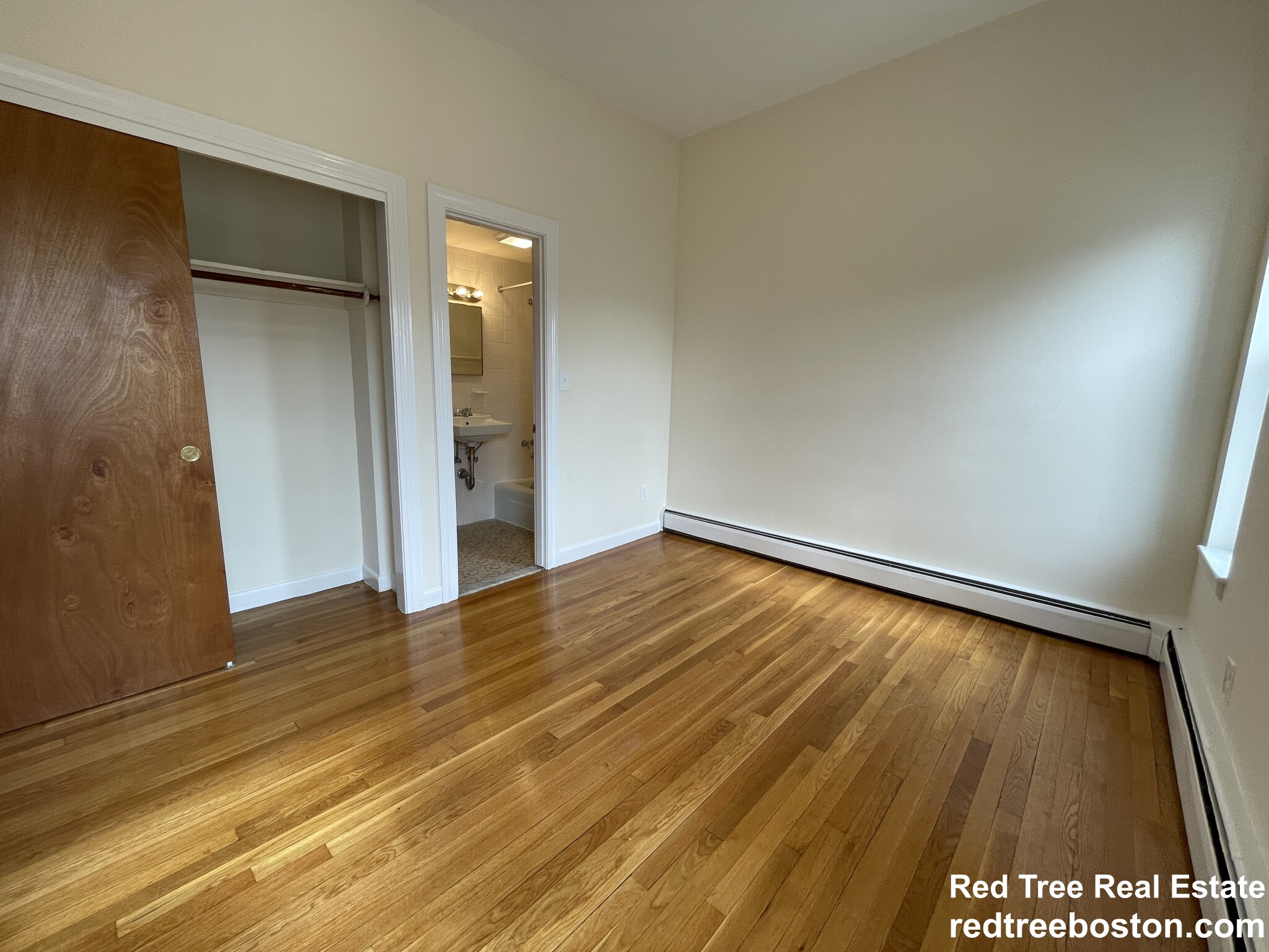 172 North Beacon St, Brighton