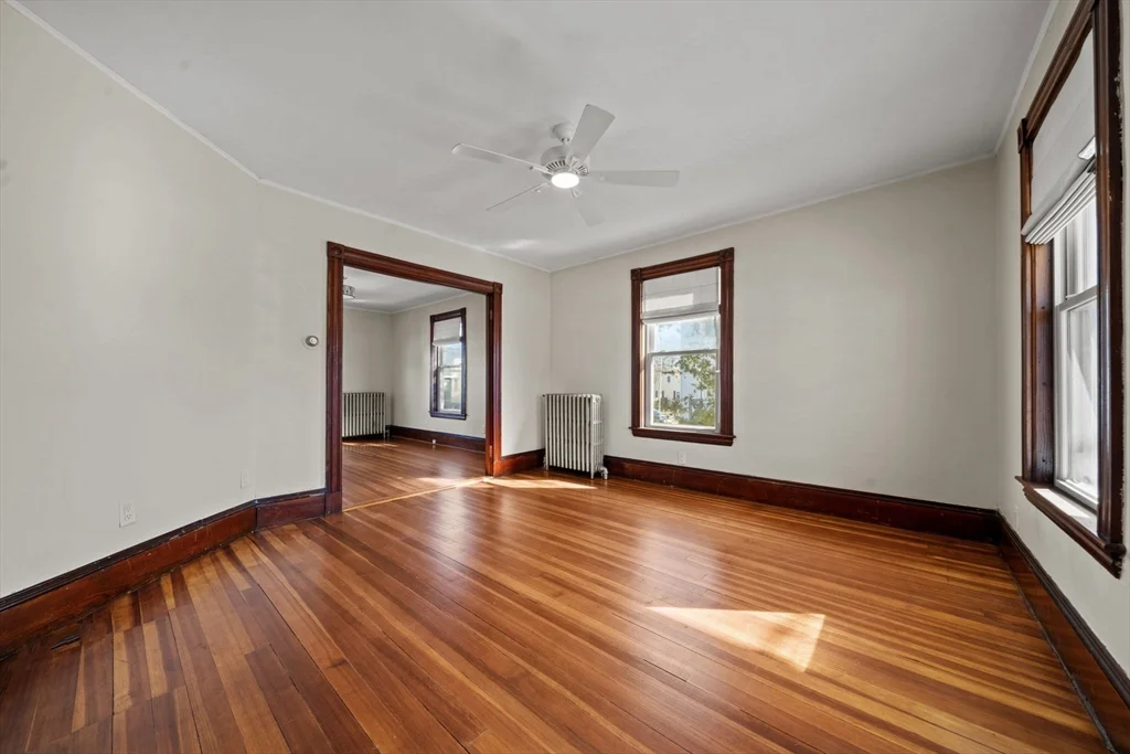 7 Sweetser Ave, Reading