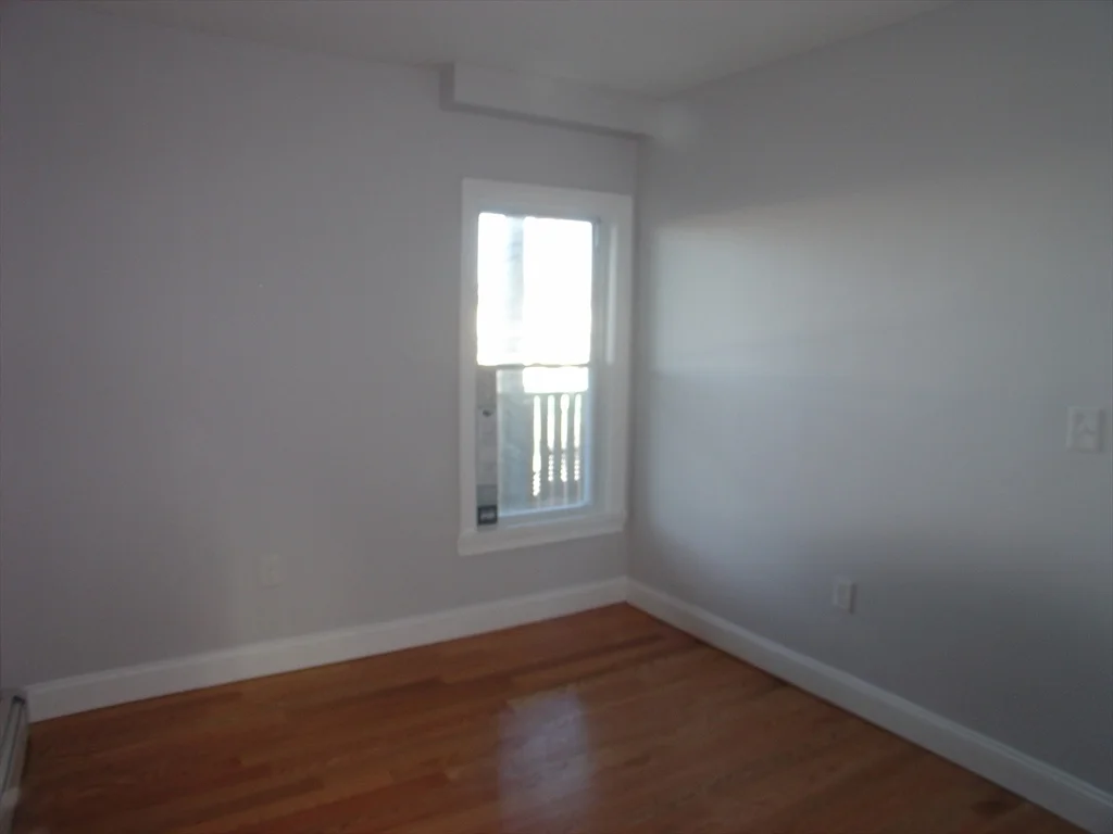 53 Middle St, South Boston