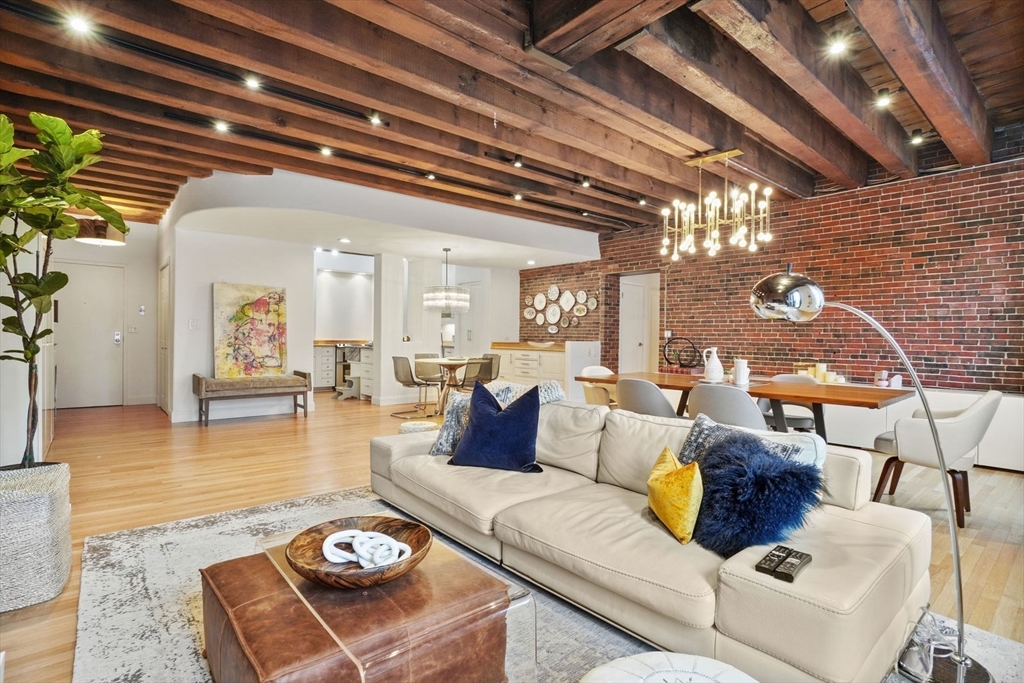 28-32 Atlantic Ave, Waterfront