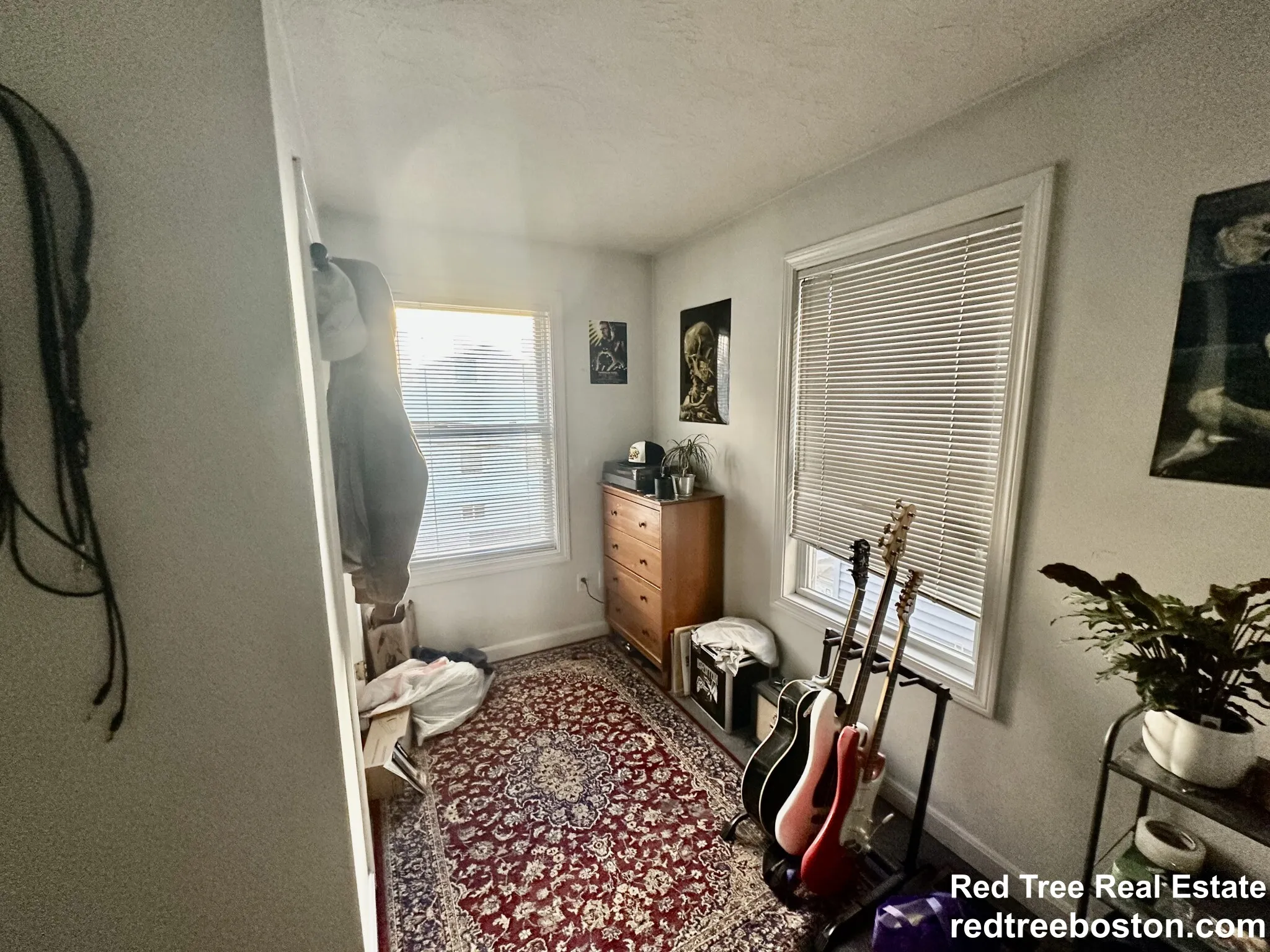 24 Lawn St, Mission Hill