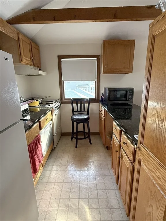 93 Russell St, Quincy