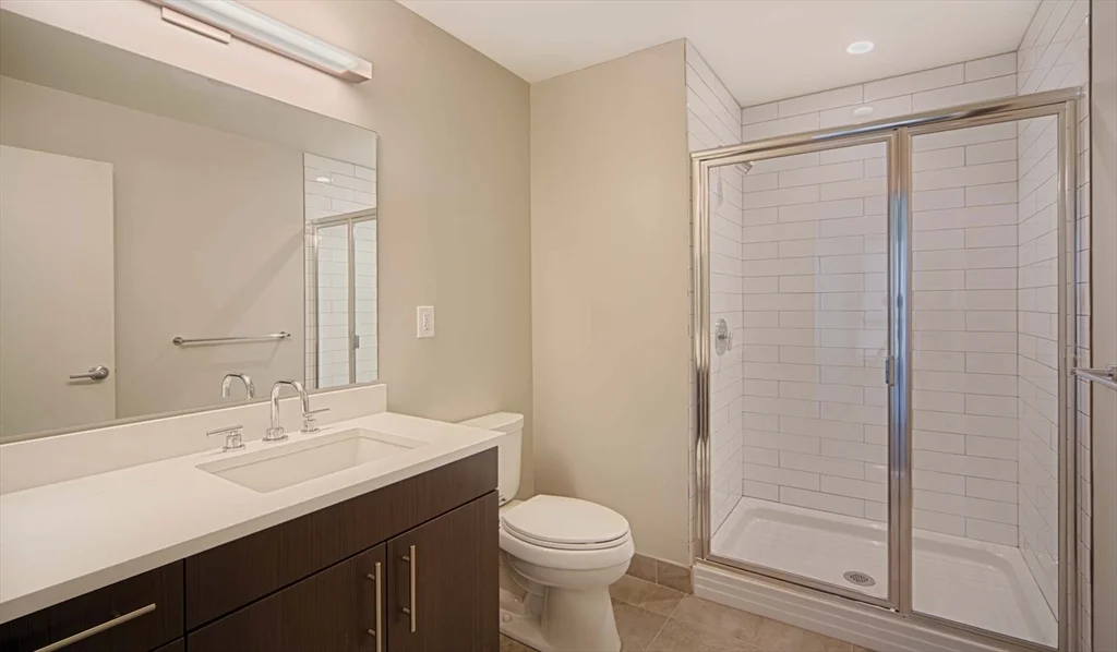 1 Canal St, North End