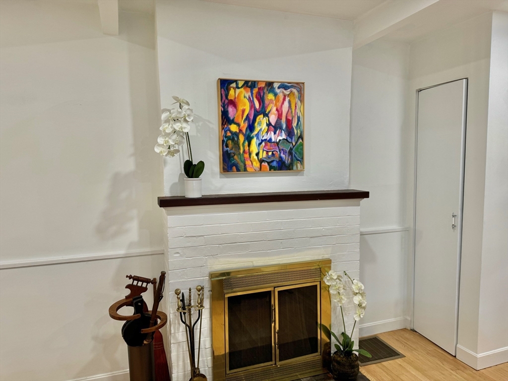 1001 Memorial Dr, Riverside