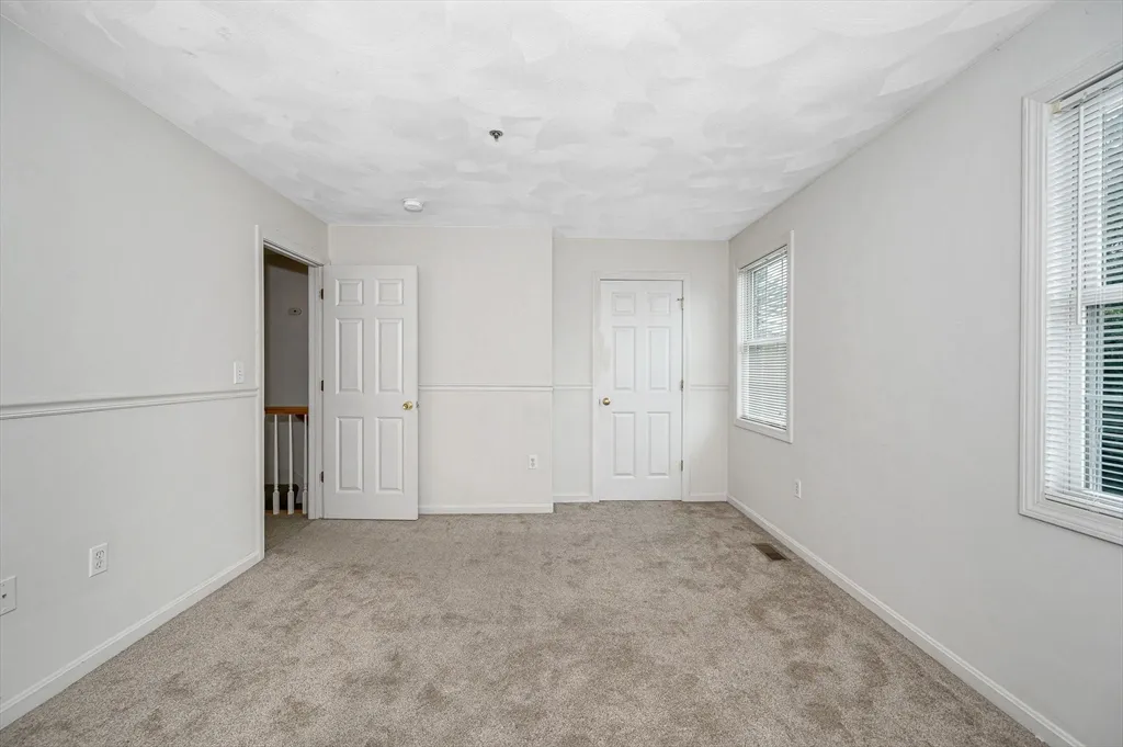 42 Rogers St, Tewksbury