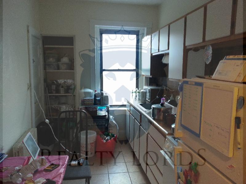 1 bed, 1 bath apartment for rent at 235 Harvard Ave Unit 4, Allston — photo 6 of 61