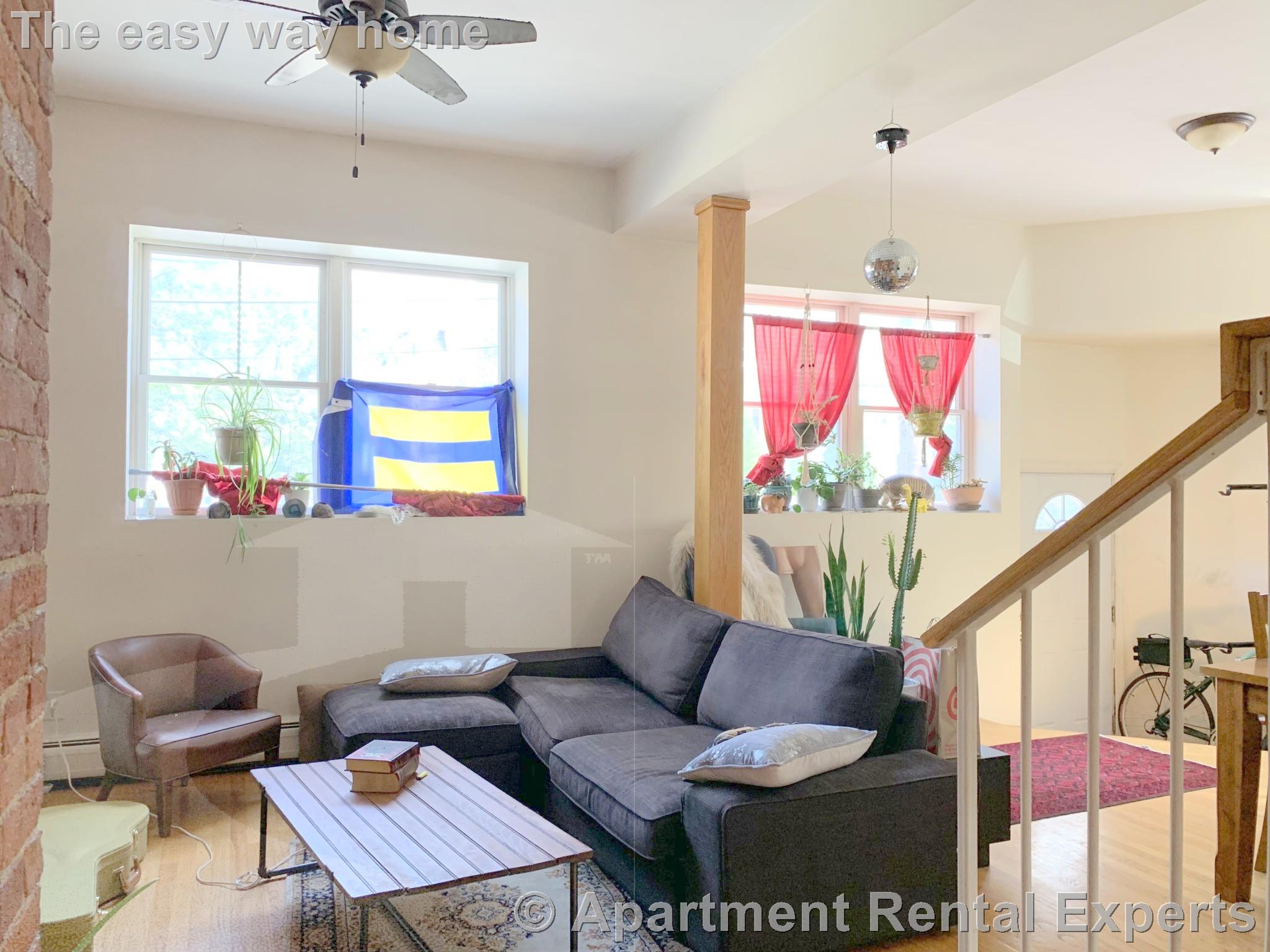 106 Central St, Winter Hill