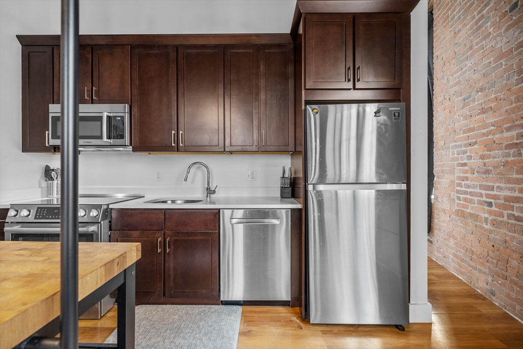 49 Melcher, South Boston