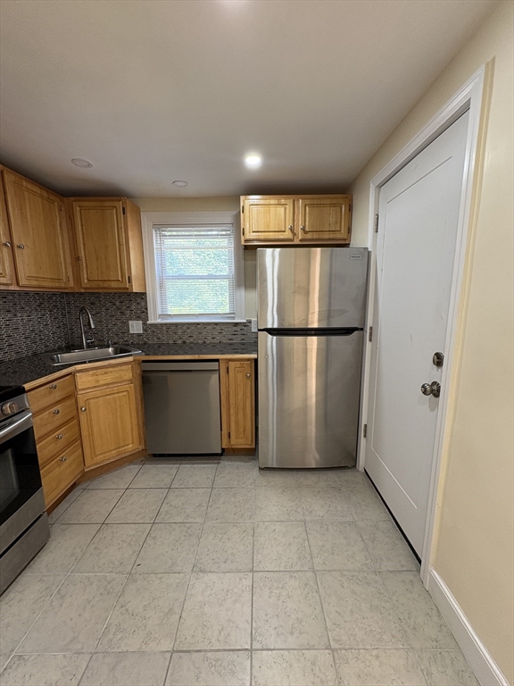 84 Gladeside, Mattapan
