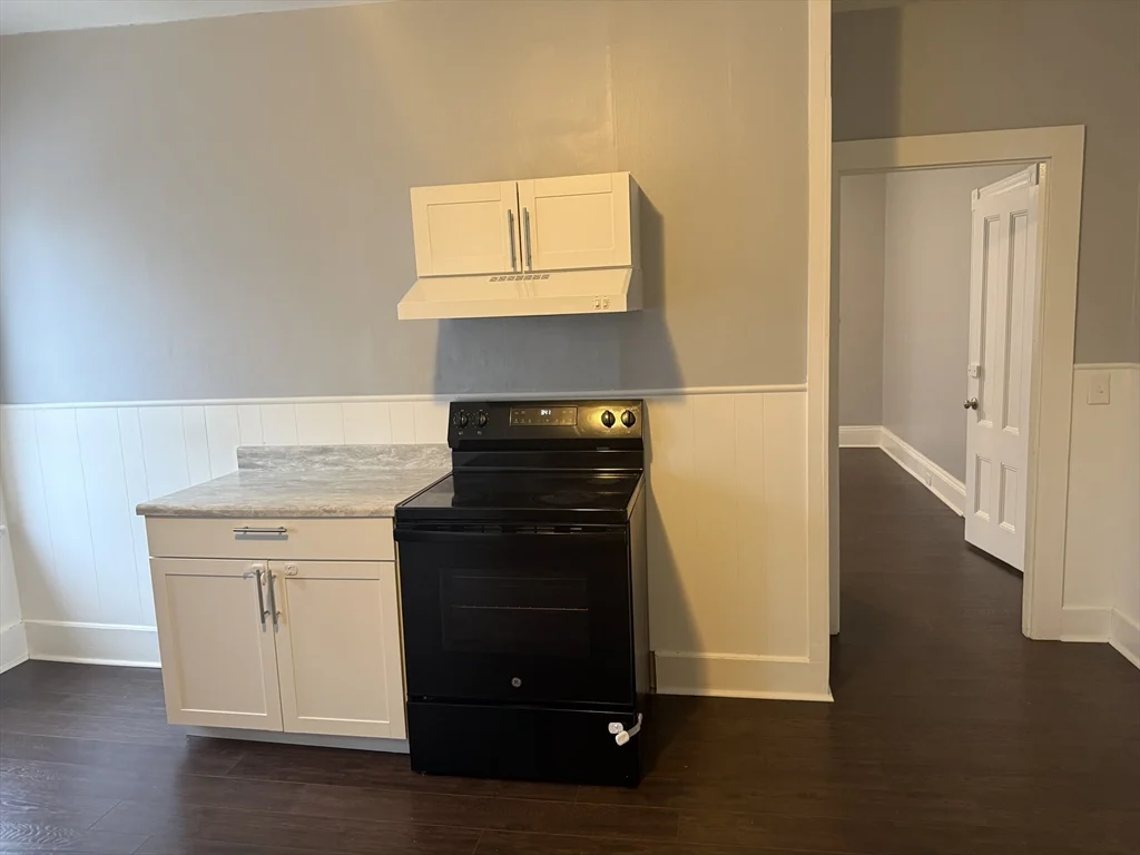 5 Lothrop St, Plymouth