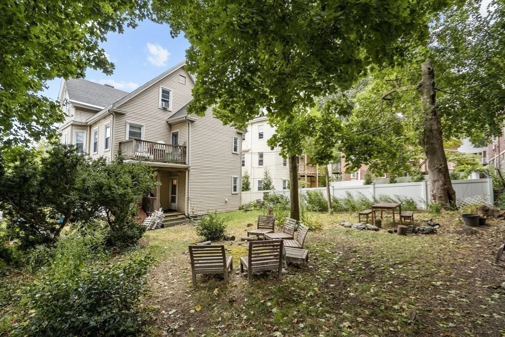 5 Wenham St, Jamaica Plain