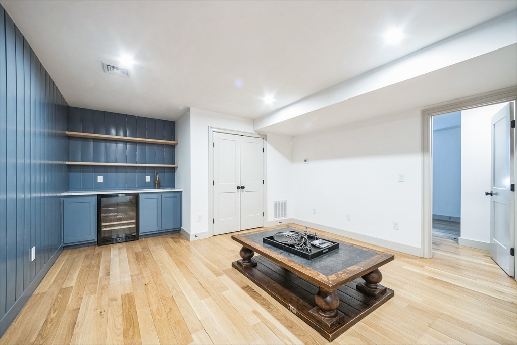 20 Fairmont St, Cambridgeport