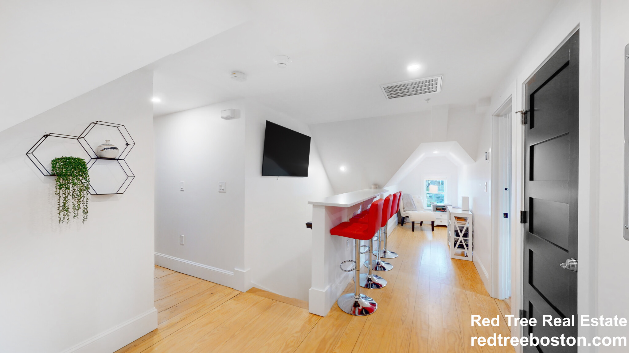 659 South St, Roberts