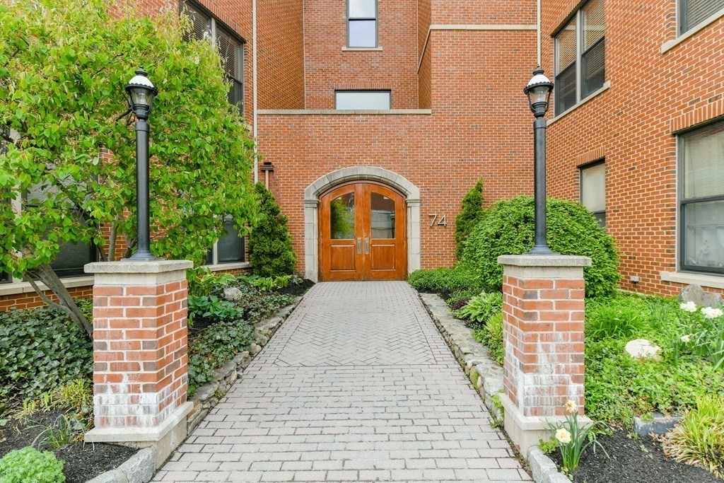 74 Kent St, Brookline Village