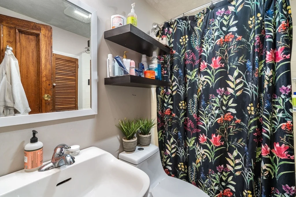 87 Worcester St, South End